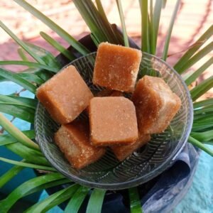 Solid Jaggery Blocks (Round & Square)